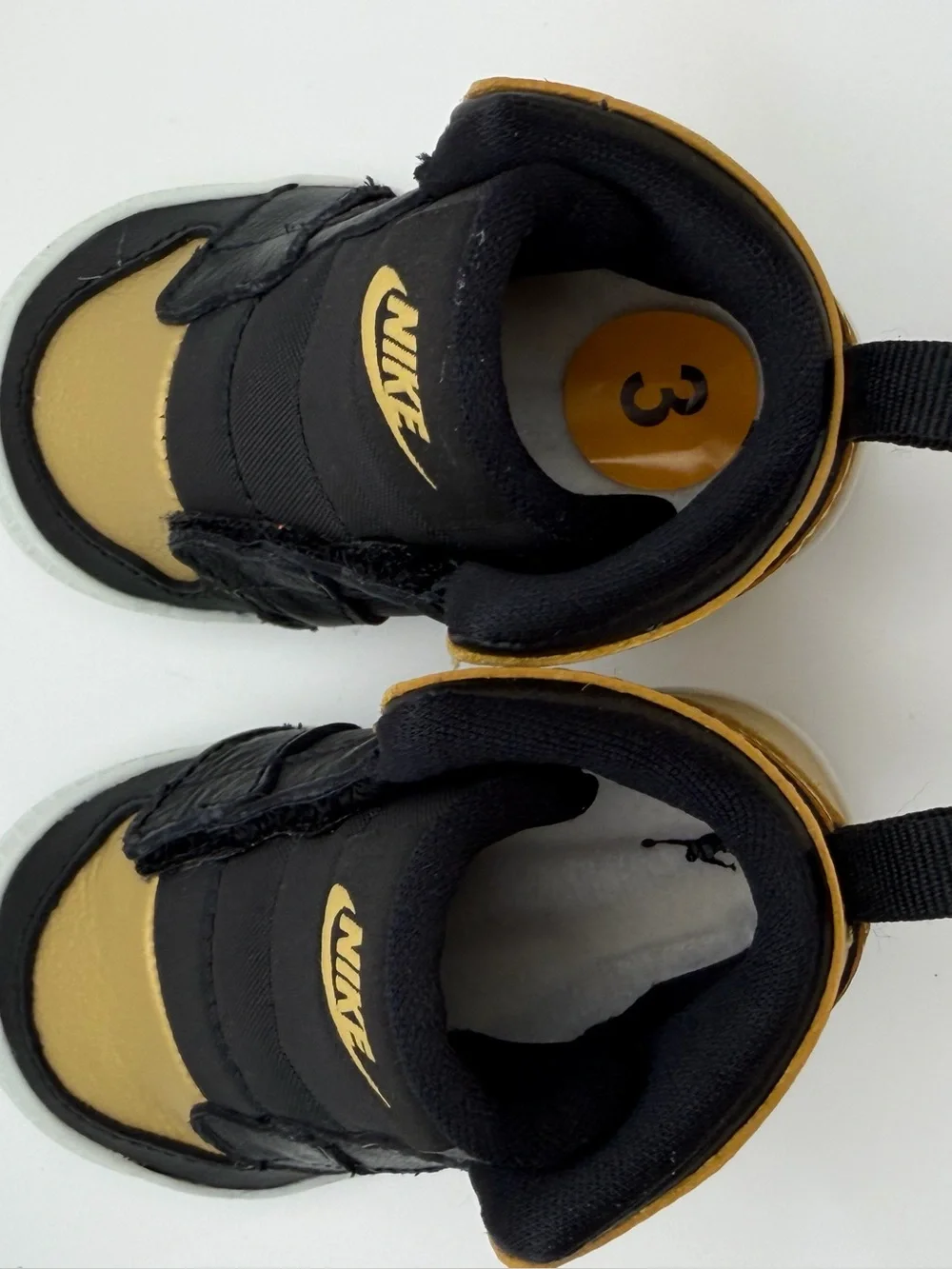 🚼 New Infant Jordan 1 Retro High OG Black Metallic Gold Size 3C